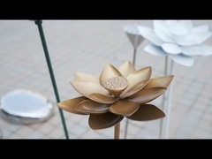 Scultura in acciaio inossidabile