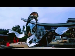 Scultura in acciaio inossidabile