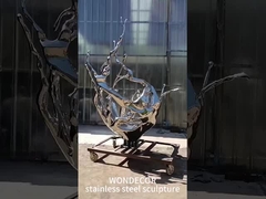 Scultura in acciaio inossidabile